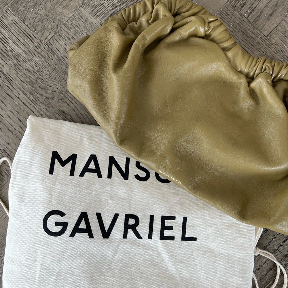 Mansur Gavriel cloud clutch. Like new. - Picture 6 of 7